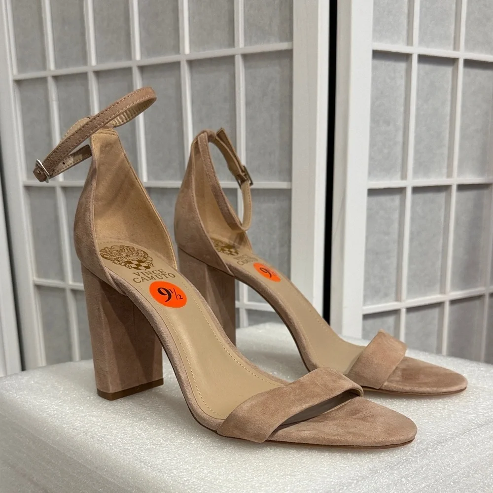 Vince Camuto Beige Leather Suede Ankle Strap Block Heel Size 9.5